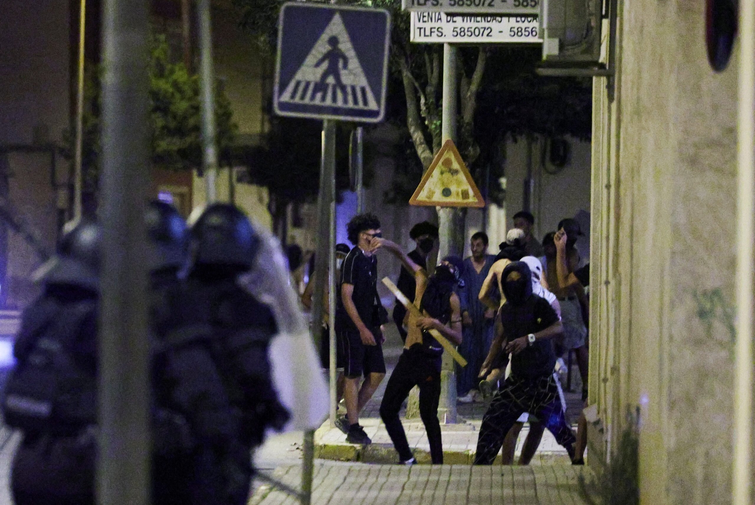 Ισπανία: 8 άνθρωποι συνελήφθησαν για συγκρούσεις ακροδεξιών με μετανάστες
