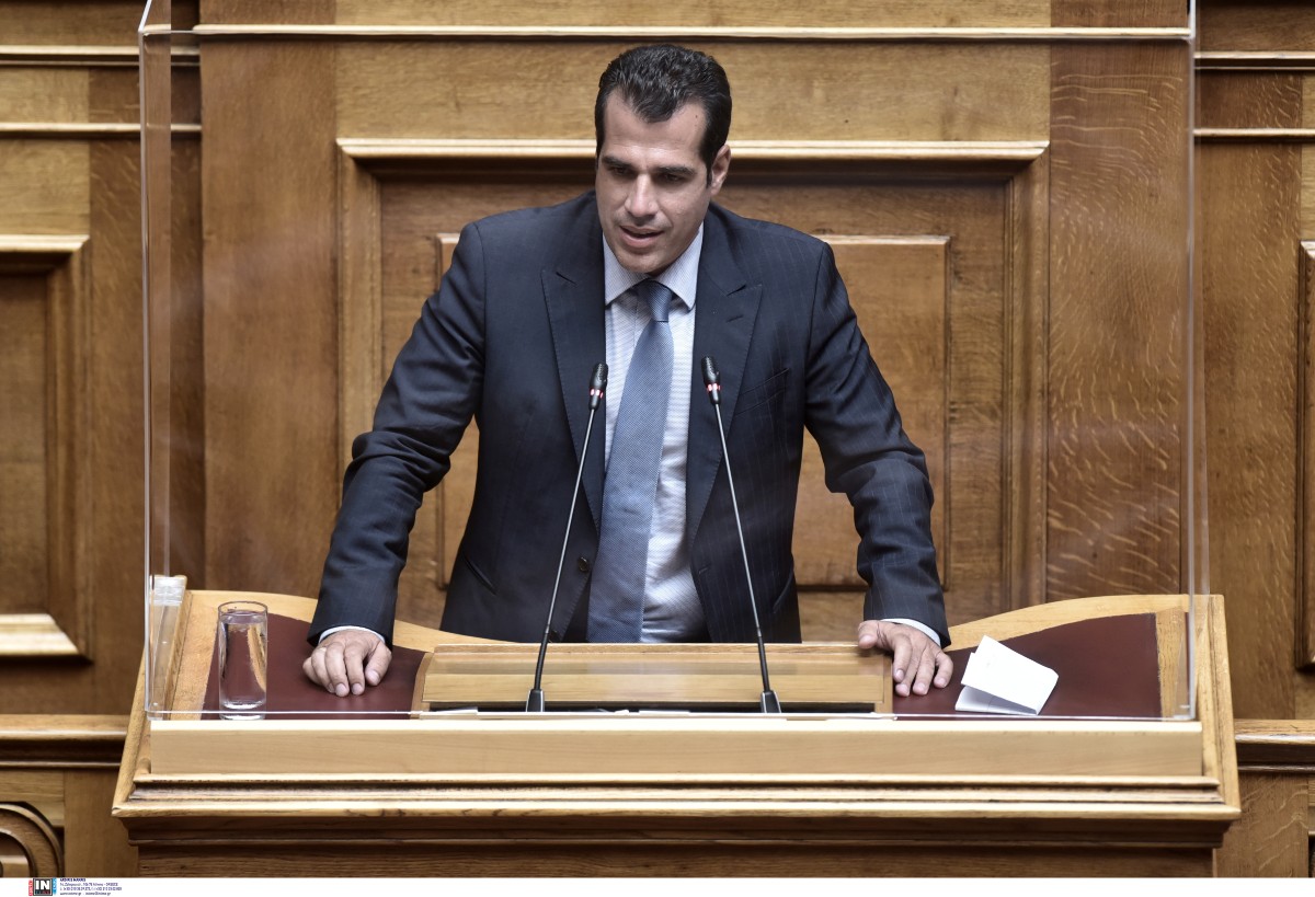 Θ.Πλεύρης: Μόνιμη δομή μεταναστών στην Κρήτη - Τα σύνορα δεν είναι σουρωτήρι