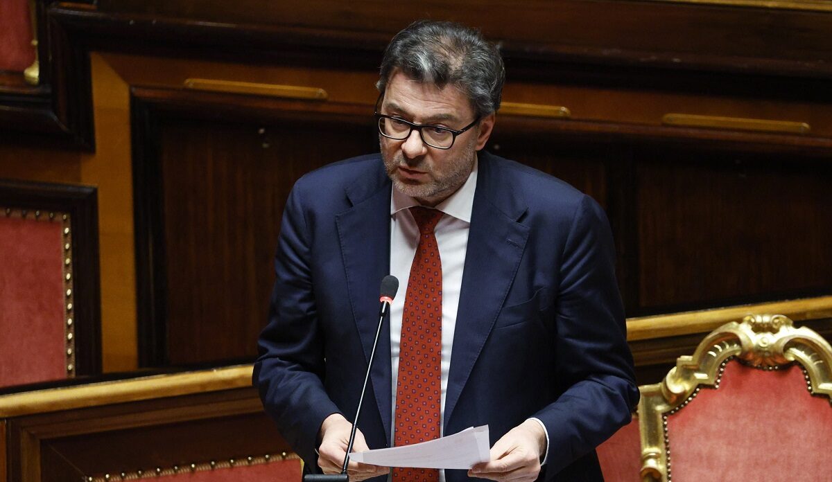 Ιταλός ΥΠΕΞ: Για δασμούς «πρέπει να διαπραγματευτούμε χωρίς να υποχωρήσουμε»