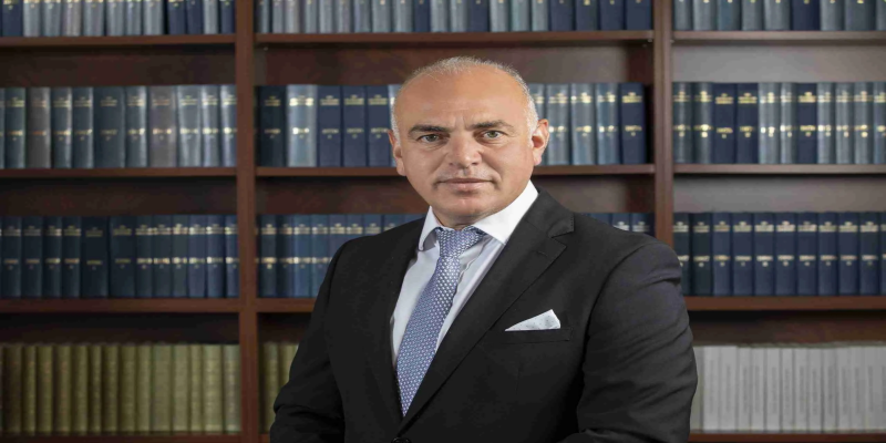 «Όταν ο Νόμος Αναστέλλει… και το Συμβούλιο Προχωρεί»