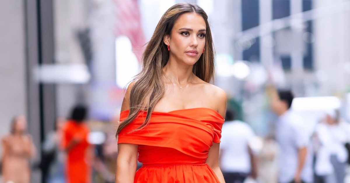 Jessica Alba: Ποιος είναι ο νέος και 11 χρόνια νεότερός της σύντροφος Jessica Alba: Ποιος είναι ο νέος και 11 χρόνια νεότερός της σύντροφος