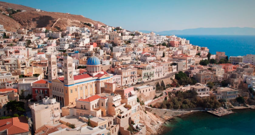 Travel Dreams Magazine: Η Σύρος στους ονειρικούς προορισμούς του κόσμου Travel Dreams Magazine: Η Σύρος στους ονειρικούς προορισμούς του κόσμου
