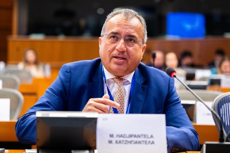 Υπερψηφίστηκε η έκθεση Χατζηπαντέλα για απλοποίηση φορολογικού συστήματος ΕΕ Υπερψηφίστηκε η έκθεση Χατζηπαντέλα για απλοποίηση φορολογικού συστήματος ΕΕ