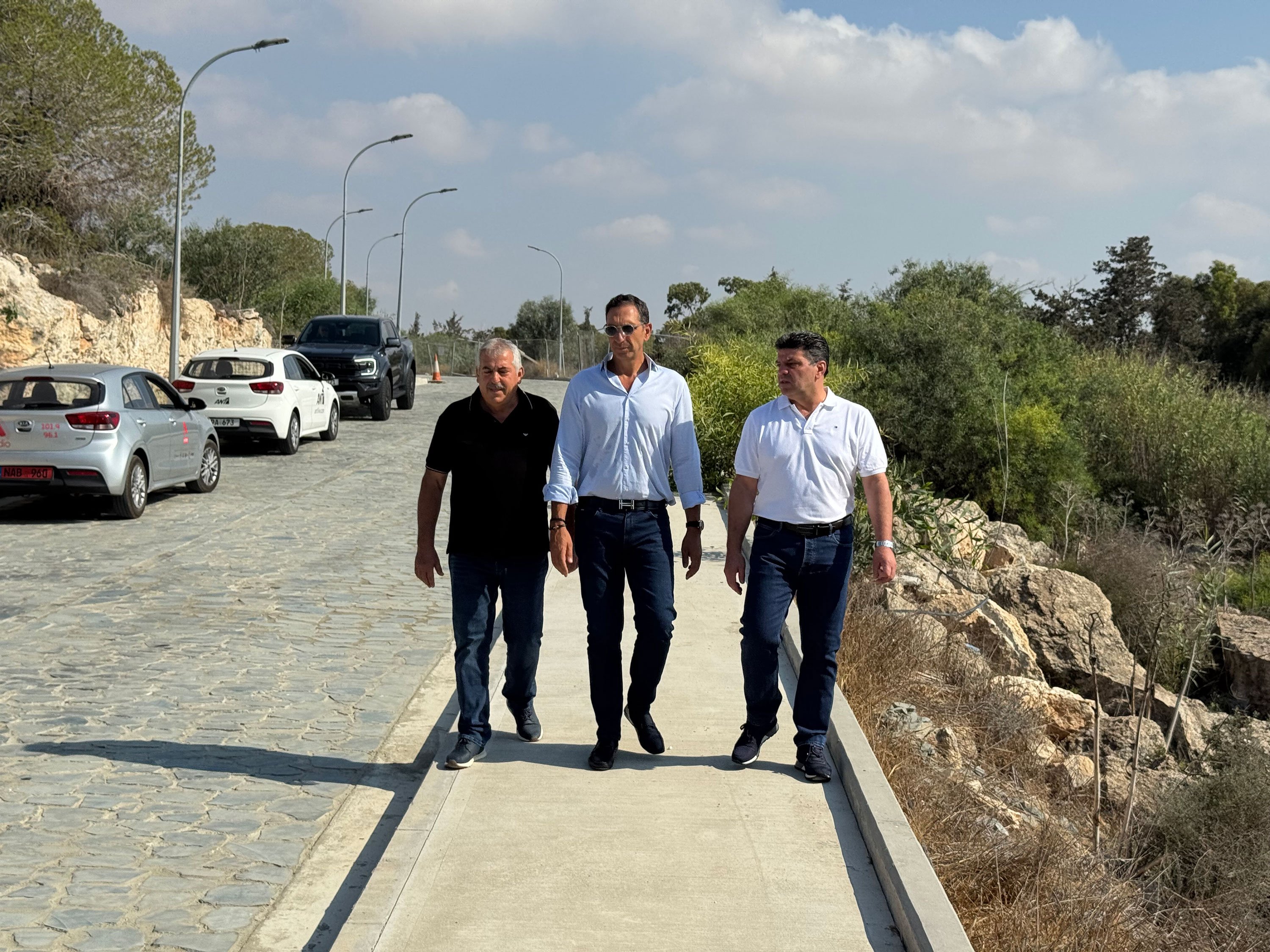 Παραδόθηκε το οδικό δίκτυο στον ποταμό Λιοπετρίου, τα έργα επιθεώρησε ο ΥΠΕΣ
