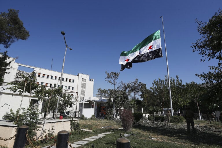 Συρία: Η κυβέρνηση διαβεβαιώνει ότι οι μάχες στη Σουέιντα «έχουν σταματήσει»