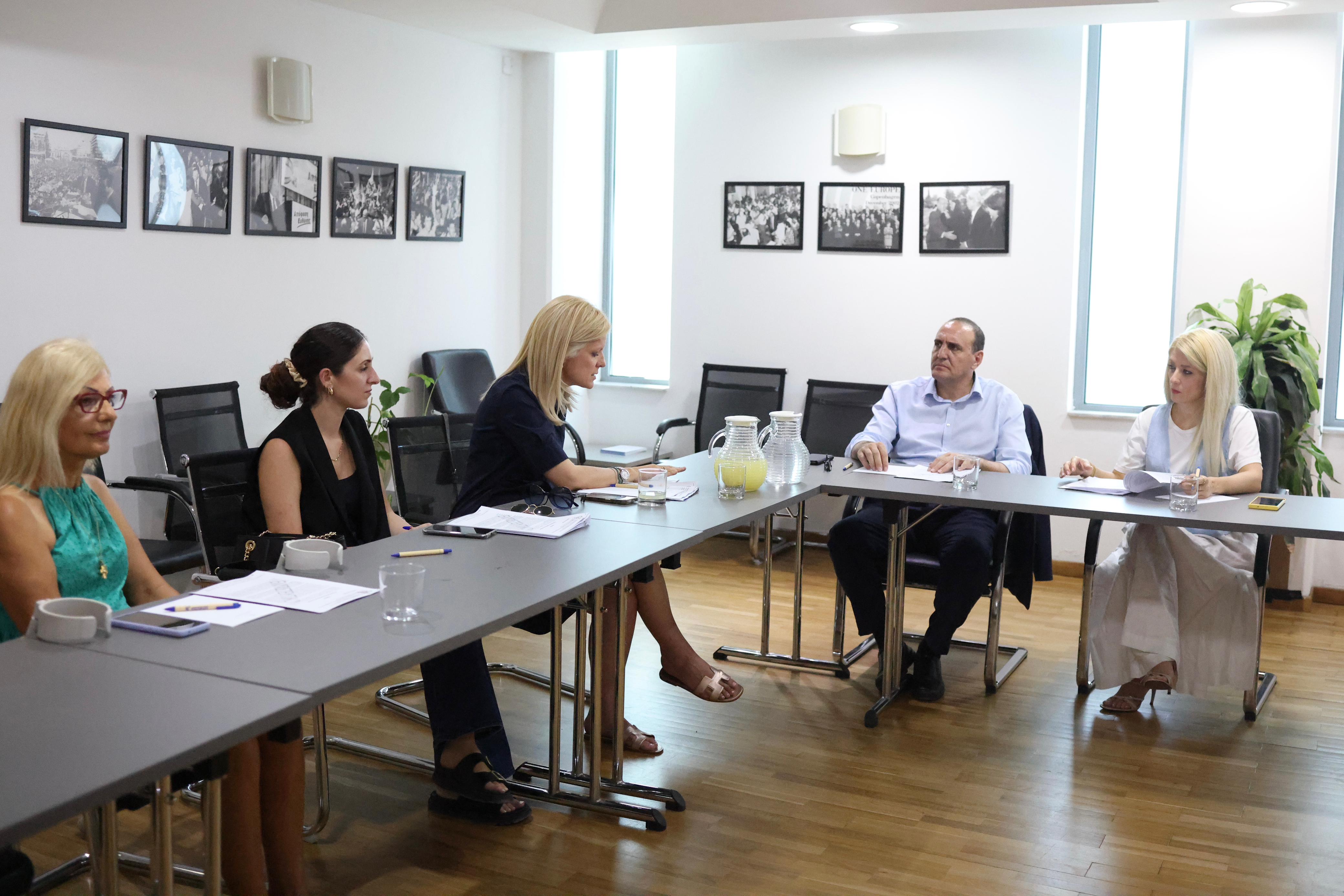 Συνάντηση Προέδρου του ΔΗΣΥ με την Πρόεδρο ΚΥΣΟΑ Συνάντηση Προέδρου του ΔΗΣΥ με την Πρόεδρο ΚΥΣΟΑ
