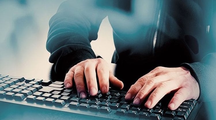 Διαδικτυακή απάτη στην Πάφο – Άρπαξαν 434,890 ευρώ από 53χρονο Διαδικτυακή απάτη στην Πάφο – Άρπαξαν 434,890 ευρώ από 53χρονο