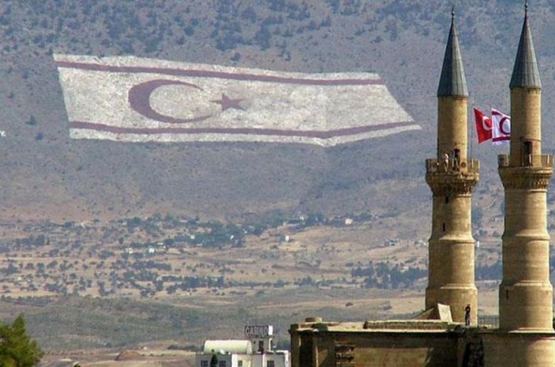 Αντιδράσεις στα κατεχόμενα για την απέλαση Τ/κ οικονομολόγου από την Τουρκία Αντιδράσεις στα κατεχόμενα για την απέλαση Τ/κ οικονομολόγου από την Τουρκία