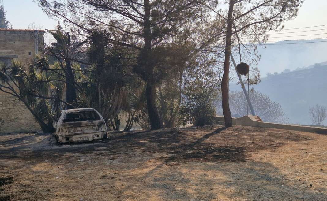 Φονική πυρκαγιά: Αλυσιδωτές επιπτώσεις σε περιβάλλον και υγεία ανθρώπων