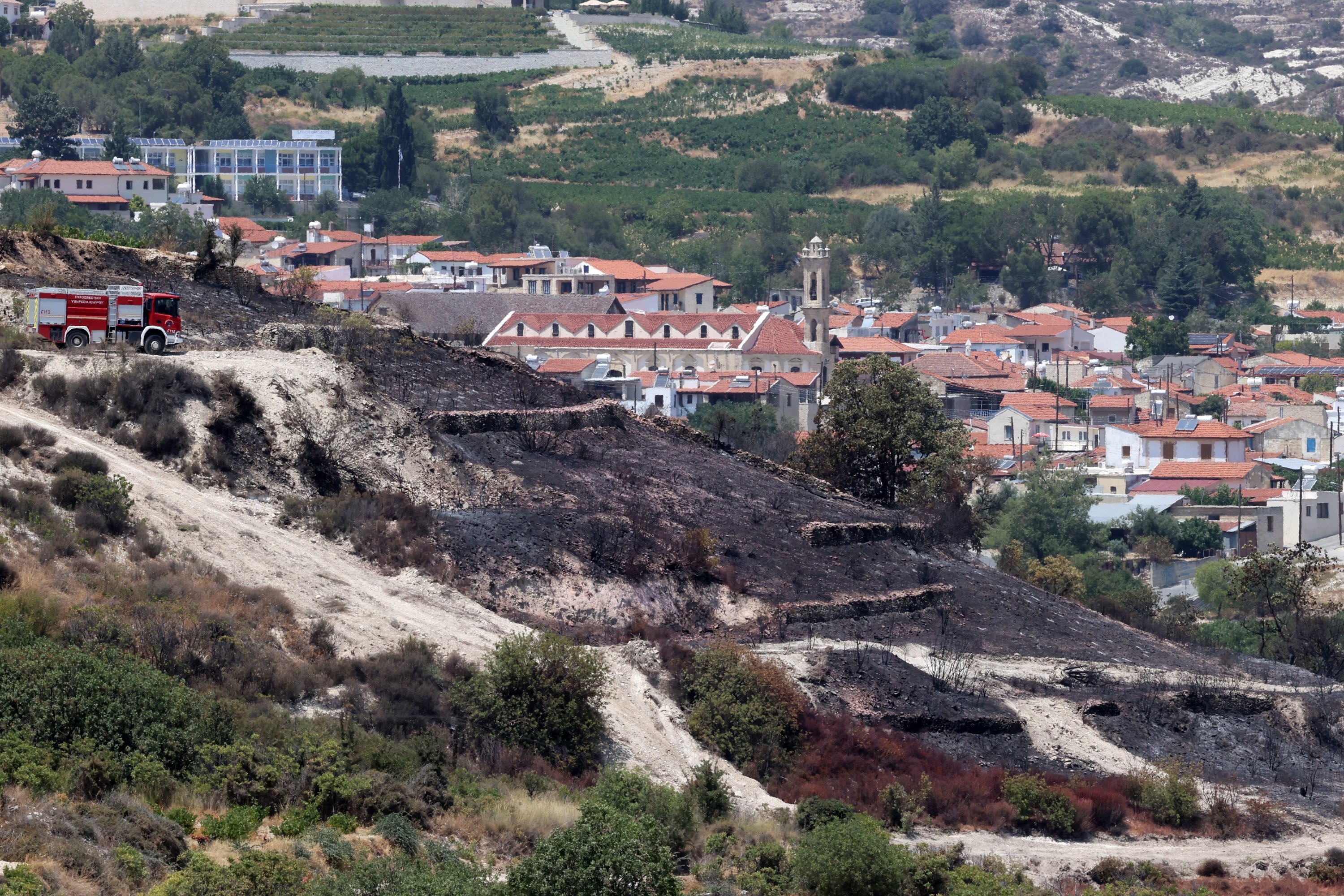ΑΗΚ: Συνεχίζονται αδιάκοπα οι εργασίες στο δίκτυο πυρόπληκτων περιοχών