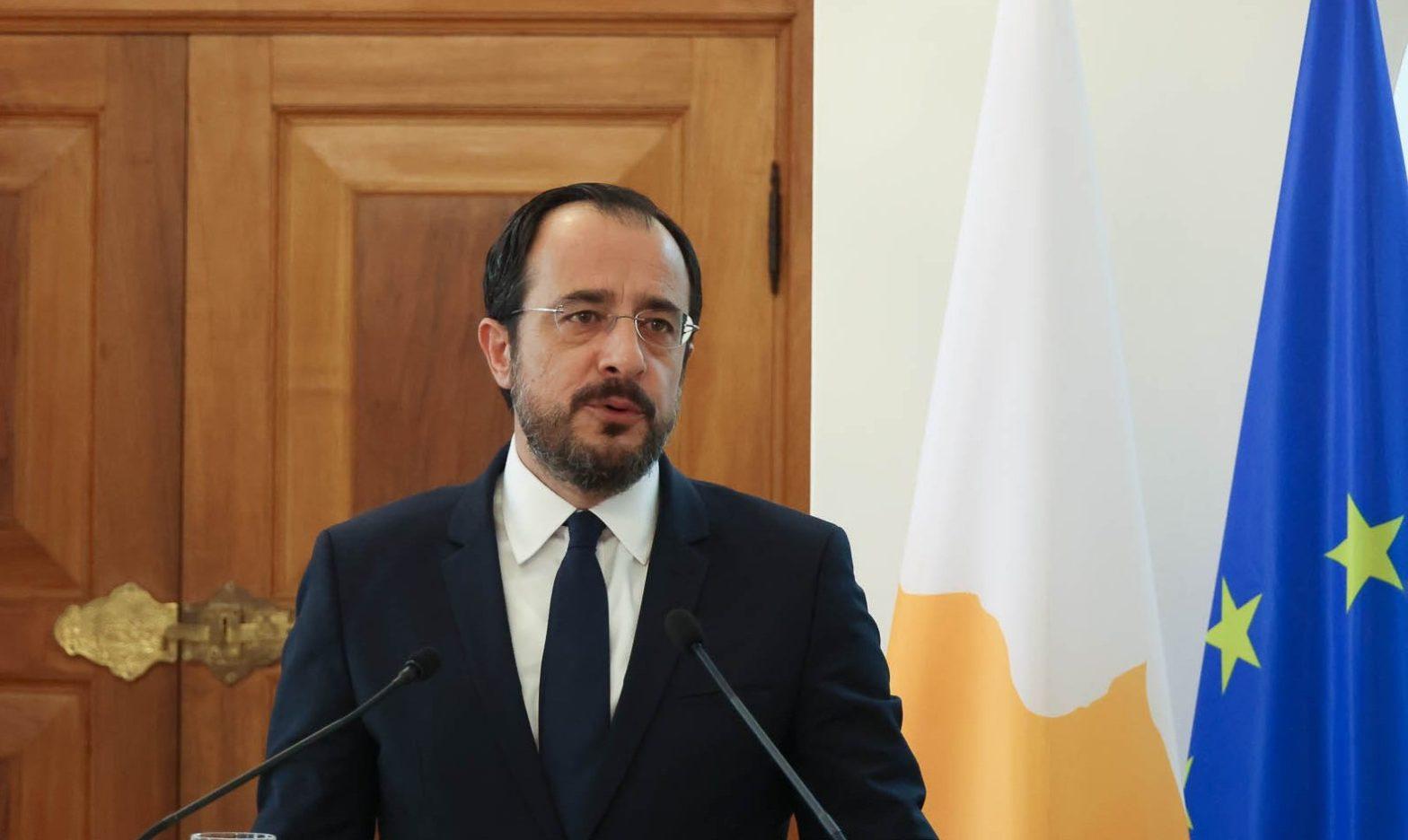 Πολιτικές αντιδράσεις για το διάγγελμα ΠτΔ-«Οι ευθύνες έμειναν αιωρούμενες» Πολιτικές αντιδράσεις για το διάγγελμα ΠτΔ-«Οι ευθύνες έμειναν αιωρούμενες»