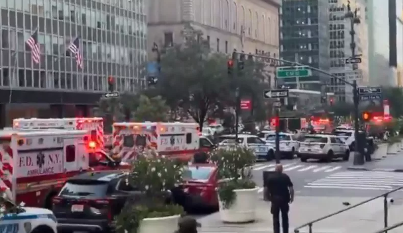 Άνδρας οπλισμένος με ημιαυτόματο τουφέκι σκότωσε 4 ανθρώπους στη Νέα Υόρκη