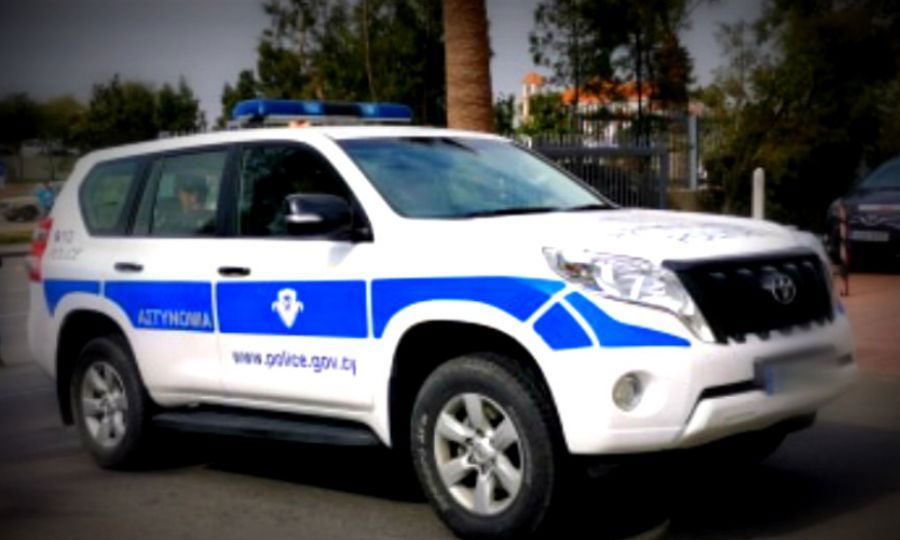 Περιπολικό πέρασε με κόκκινο σε διάβαση πεζών -«Άμεση διερεύνηση» (ΒΙΝΤΕΟ) Περιπολικό πέρασε με κόκκινο σε διάβαση πεζών -«Άμεση διερεύνηση» (ΒΙΝΤΕΟ)