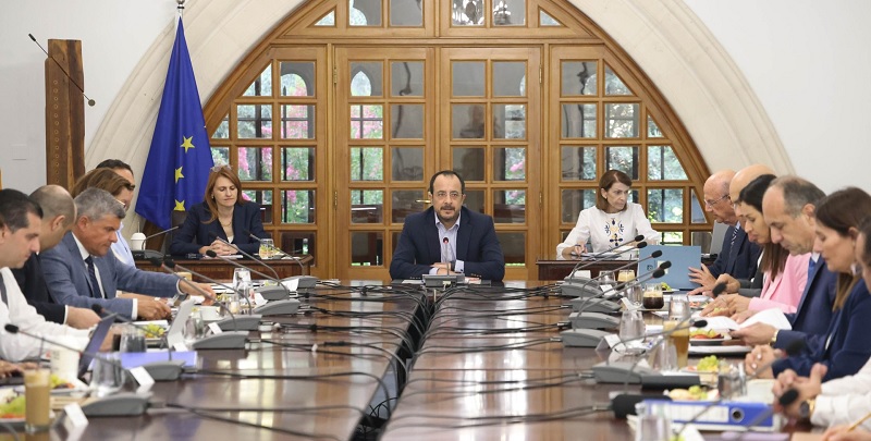 Οργιάζουν τα σενάρια για ανασχηματισμό- «Πυξίδα» οι εκθέσεις αρμοδίων τμημάτων