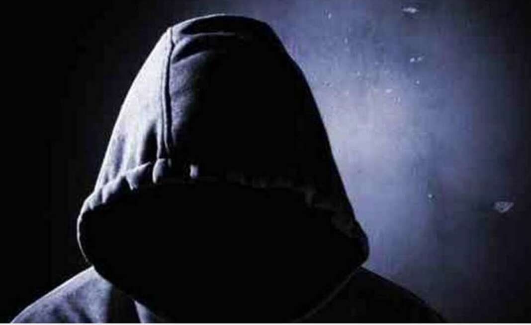Κλήρου: Κουκουλοφόροι πρόταξαν μαχαίρι και άρπαξαν 2.200 ευρώ από περίπτερο Κλήρου: Κουκουλοφόροι πρόταξαν μαχαίρι και άρπαξαν 2.200 ευρώ από περίπτερο