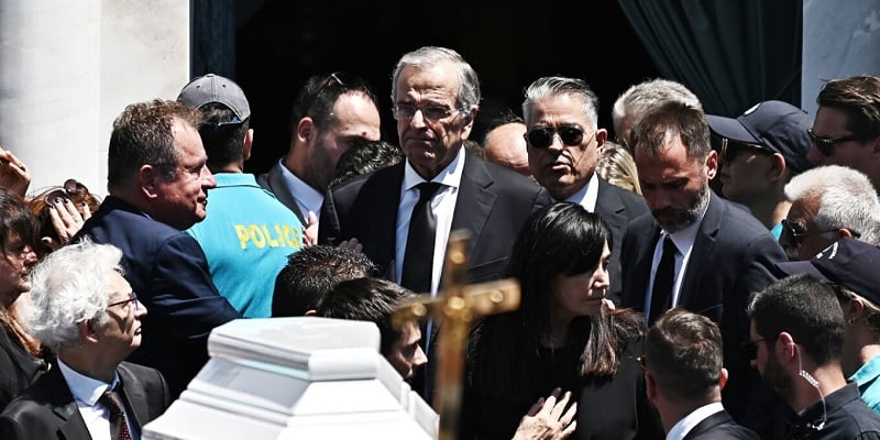 Σαμαράς: Ευχαριστώ τον Θεό που μας έδωσε αυτό το δώρο έστω για 34 χρόνια (VID)