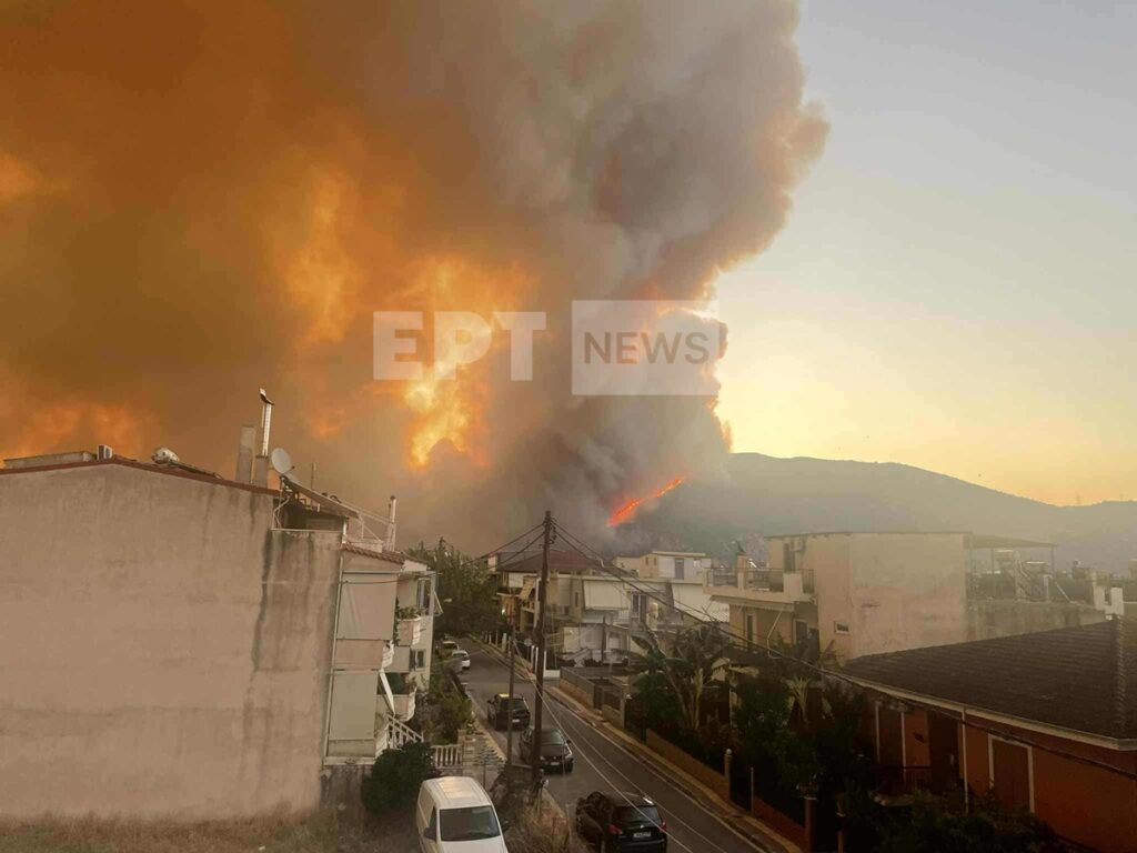 Εκκενώσεις χωριών στη Ζάκυνθο, διάσπαρτες εστίες στη Βόνιτσα - «112» στην Άρτα