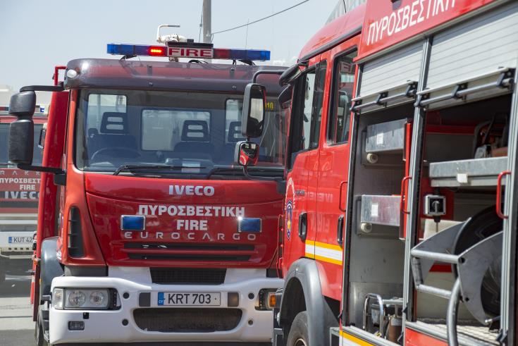 Πυρκαγιά σε συγκρότημα διαμερισμάτων στον Πρωταρά – Κατεδείχθη εμπρησμός