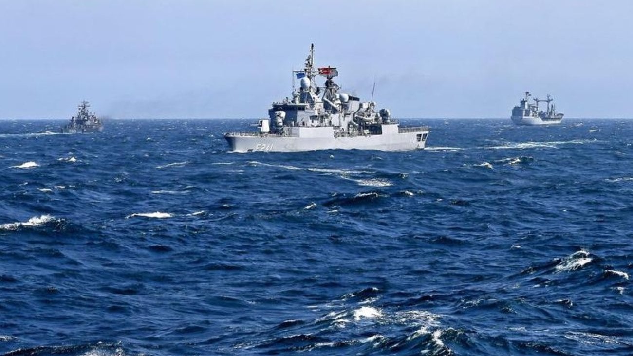 Στρατιωτική επίσκεψη της Τουρκίας στη Λιβύη- Πολεμικό πλοίο στην Τρίπολη Στρατιωτική επίσκεψη της Τουρκίας στη Λιβύη- Πολεμικό πλοίο στην Τρίπολη