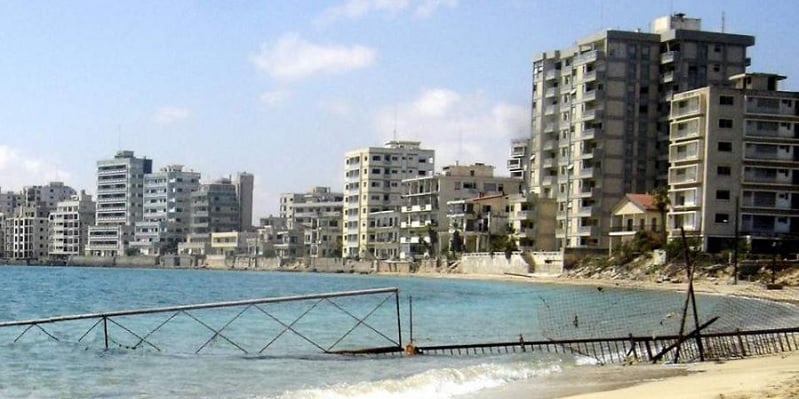 Τ/κ επιχειρηματίας ζήτησε να ανοίξει η περιφραγμένη περιοχή του Βαρωσίου Τ/κ επιχειρηματίας ζήτησε να ανοίξει η περιφραγμένη περιοχή του Βαρωσίου