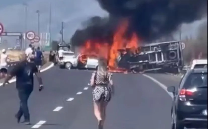 Ελλάδα: Επέστρεφαν από γάμο οι τρεις που απανθρακώθηκαν στην Εγνατία (BINTEO) Ελλάδα: Επέστρεφαν από γάμο οι τρεις που απανθρακώθηκαν στην Εγνατία (BINTEO)