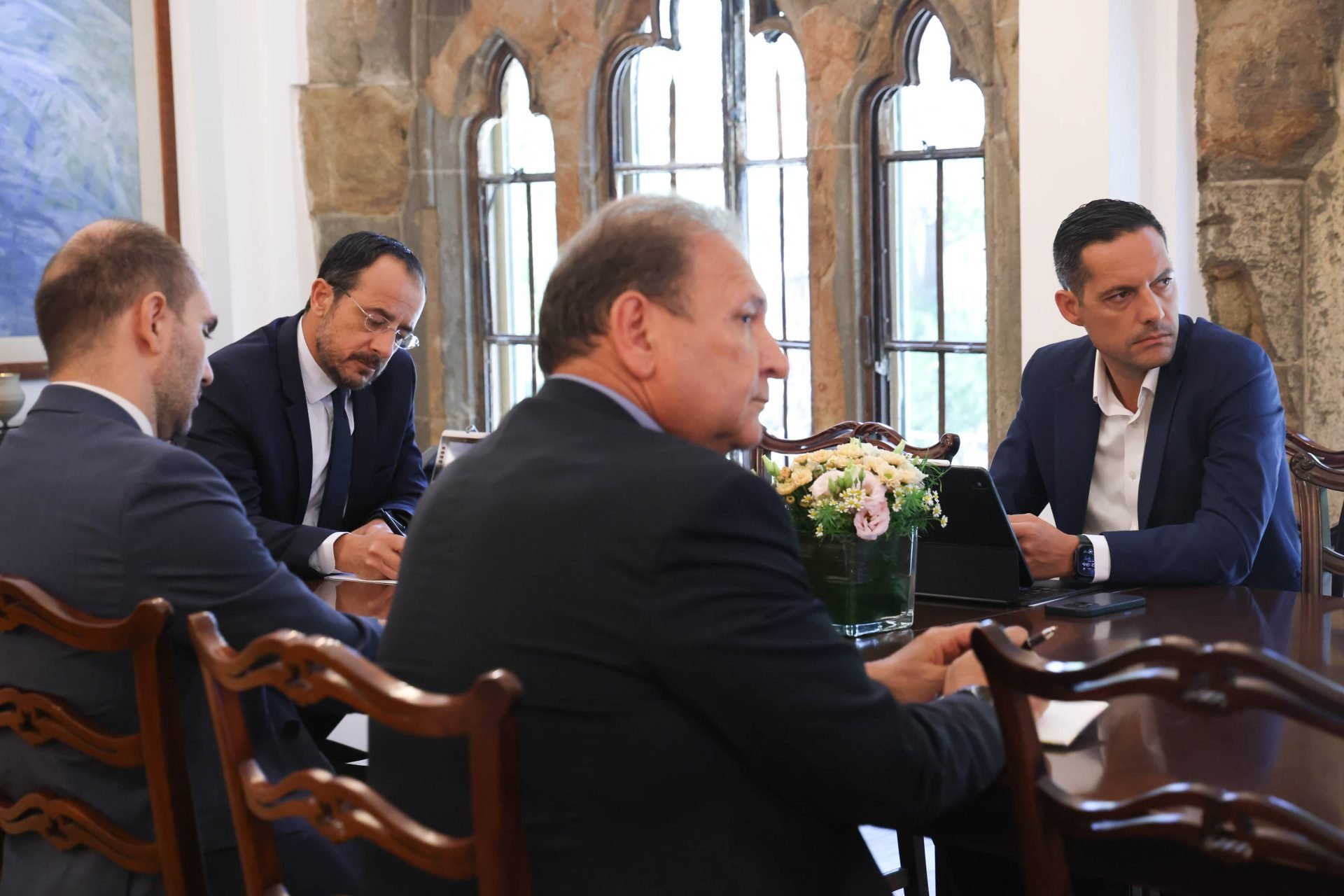 Στην ενημερωτική τηλεδιάσκεψη ΕΛΚ για Ουκρανικό συμμετείχε ο ΠτΔ Στην ενημερωτική τηλεδιάσκεψη ΕΛΚ για Ουκρανικό συμμετείχε ο ΠτΔ