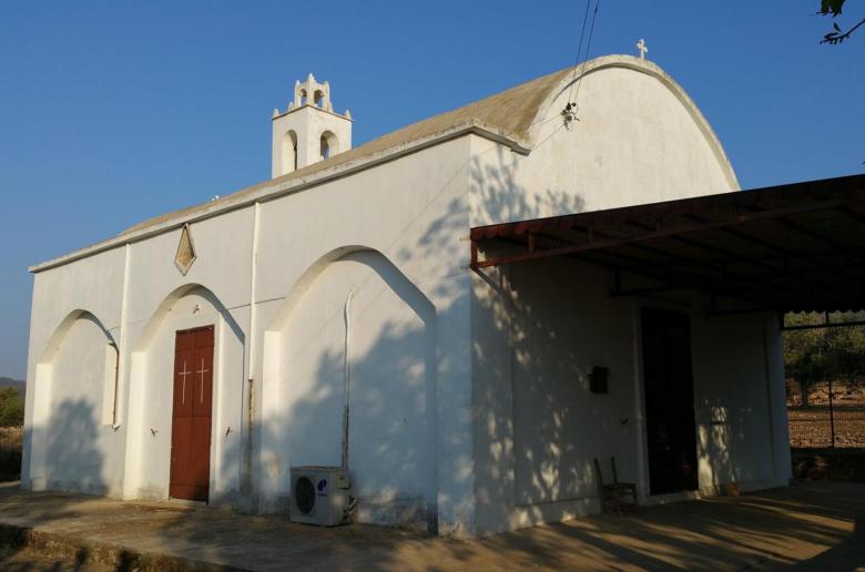Θεία λειτουργία στην κατεχόμενη Αγία Τριάδα στις 27 Αυγούστου