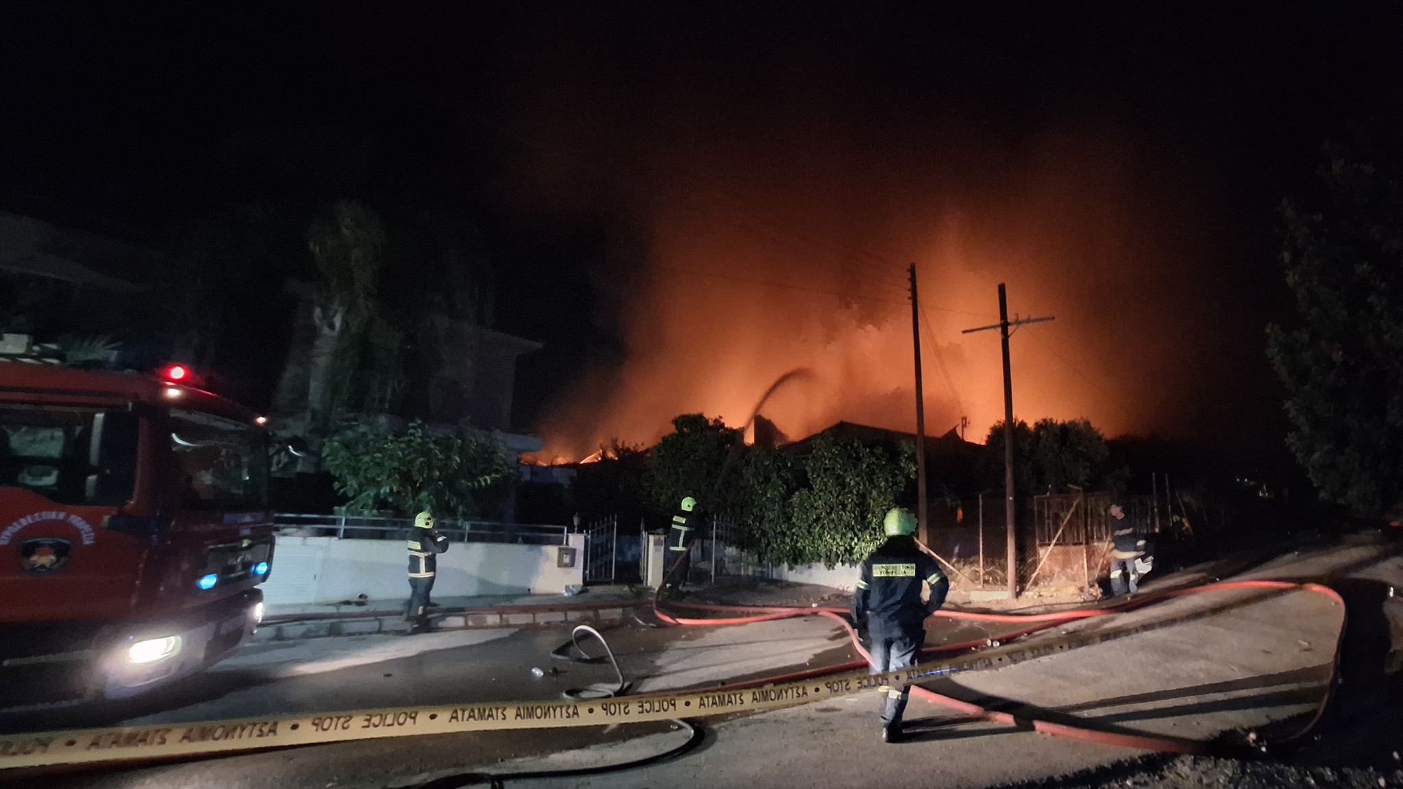 Συνελήφθη 43χρονος για τη φωτιά σε εργοστάσιο στον Ύψωνα