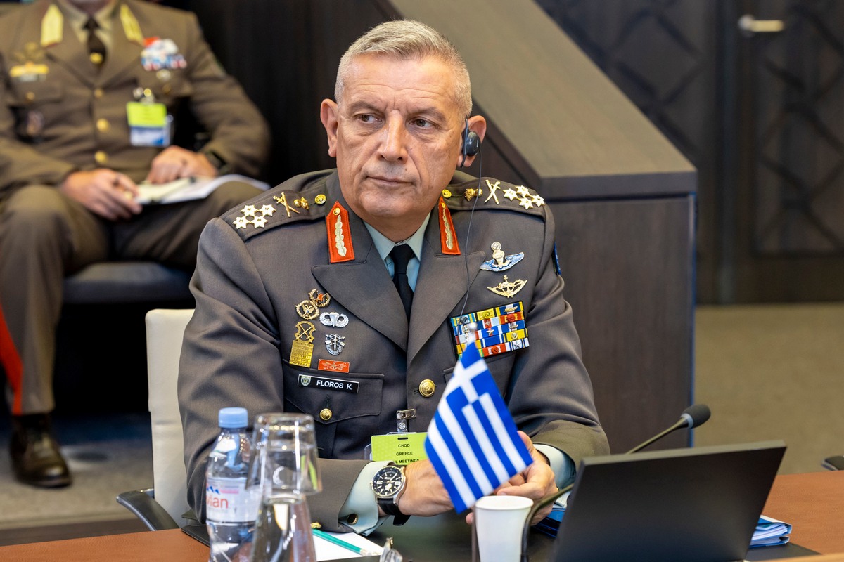 H προειδοποίηση του πρώην ΓΕΕΘΑ Κ.Φλώρου για κατάργηση της 1ης Στρατιάς