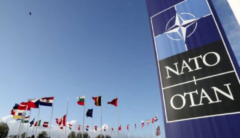 Τηλεδιάσκεψη ΝΑΤΟ: Υποστήριξη στην Ουκρανία και στόχος η σταθερή ειρήνη.
