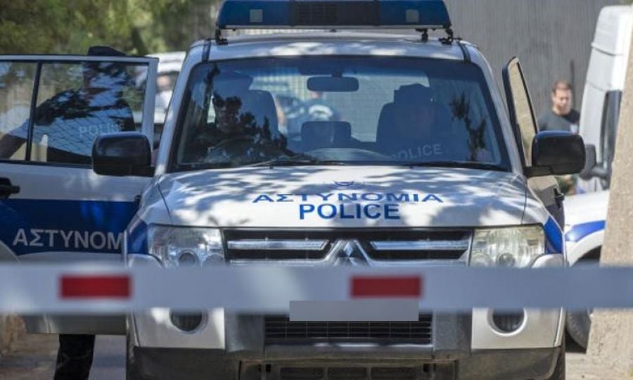 Πύλα: Χειροπέδες σε 18χρονο για την απόπειρα φόνου σε φρουρό ασφαλείας Πύλα: Χειροπέδες σε 18χρονο για την απόπειρα φόνου σε φρουρό ασφαλείας