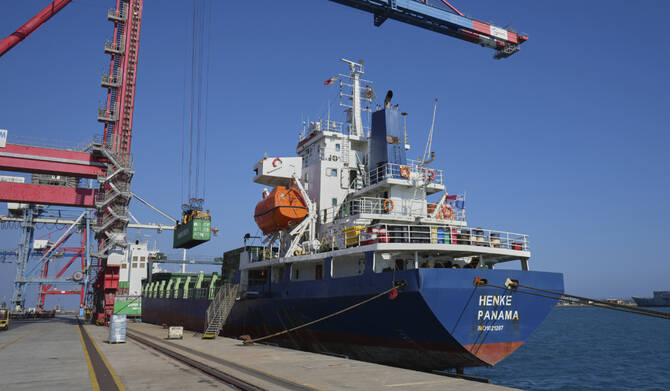 Καθυστερεί η παράδοση  βοήθειας του πλοίου Henke από Κύπρο για Γάζα