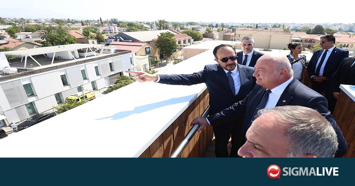 Κατά μήκος της γραμμής κατάπαυσης του πυρός ο Καγκελάριος της Αυστρίας (pics)