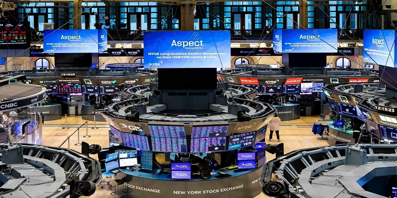 Wall Street: Ισχυρή άνοδος μετά τις δηλώσεις Πάουελ για τα επιτόκια