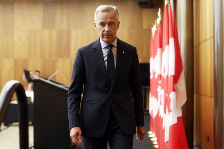 Ο Καναδός πρωθυπουργός Κάρνεϊ επισκέπτεται το Κίεβο