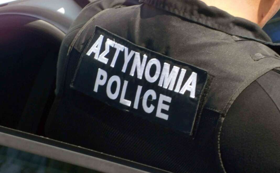 Καταγγελία στην Επ. Ανθρωπίνων Δικαιωμάτων για απειλές αστυνομικού κατά πολίτη