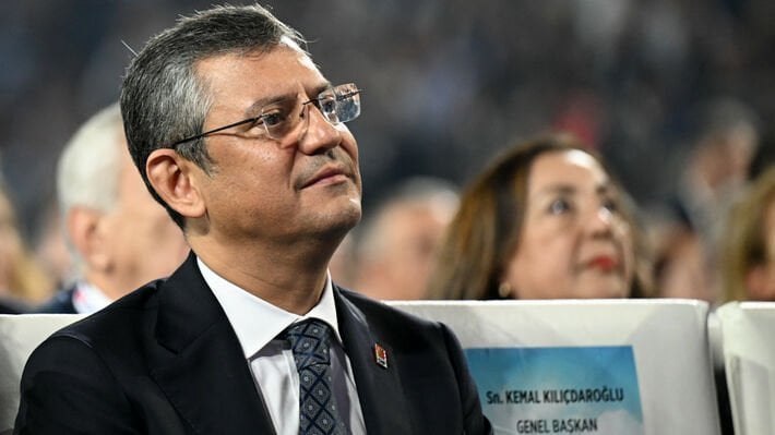 Οζέλ: Μοναδική αδιαπραγμάτευτη «στέγη» για την Τουρκία είναι η Δημοκρατία