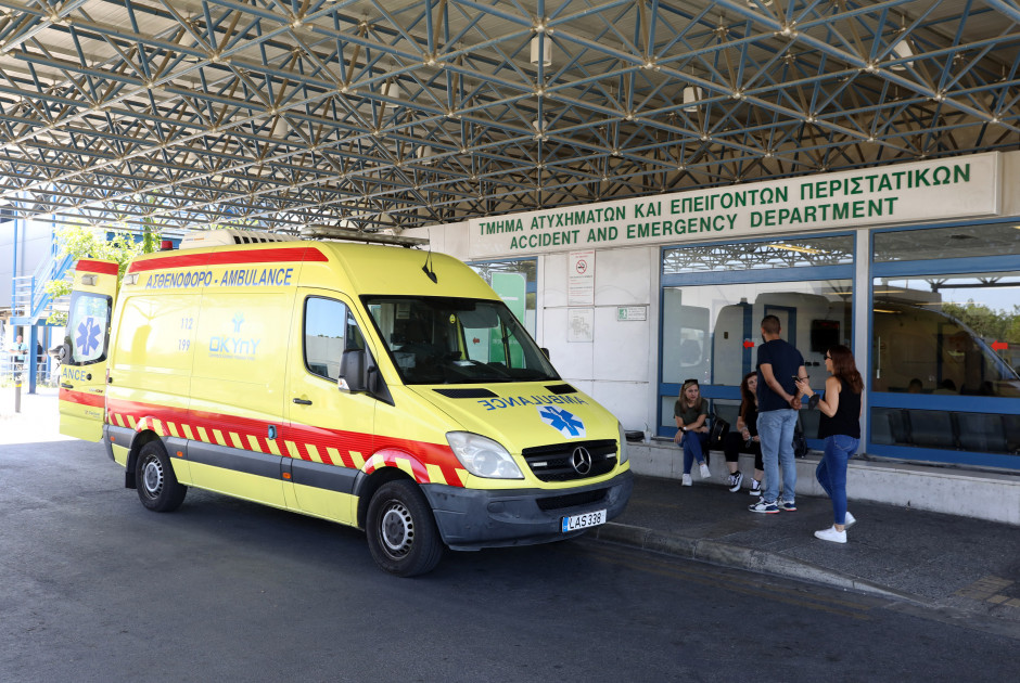 Αναστάτωση στο ΤΑΕΠ: 32χρονος ασθενής έξω φρενών κλώτσησε γυναίκα αστυνομικό