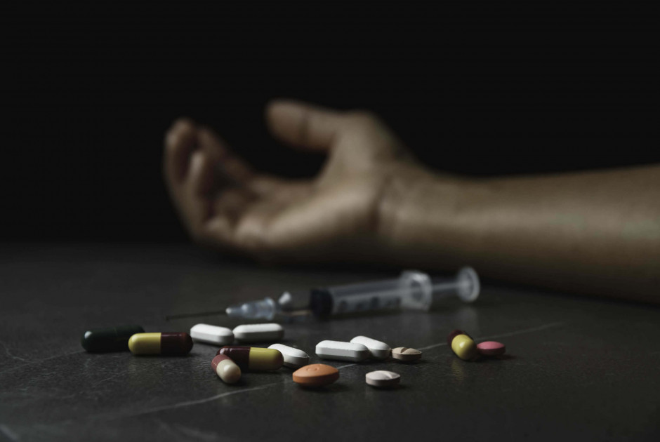 Στους 182 οι θάνατοι από υπερβολική δόση ουσιών μεταξύ 2004-2023 λέει η ΑΑΕΚ Στους 182 οι θάνατοι από υπερβολική δόση ουσιών μεταξύ 2004-2023 λέει η ΑΑΕΚ