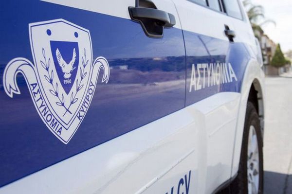 Πλαστογράφησε έγγραφο και πούλησε περιουσία που δεν του ανήκει Πλαστογράφησε έγγραφο και πούλησε περιουσία που δεν του ανήκει