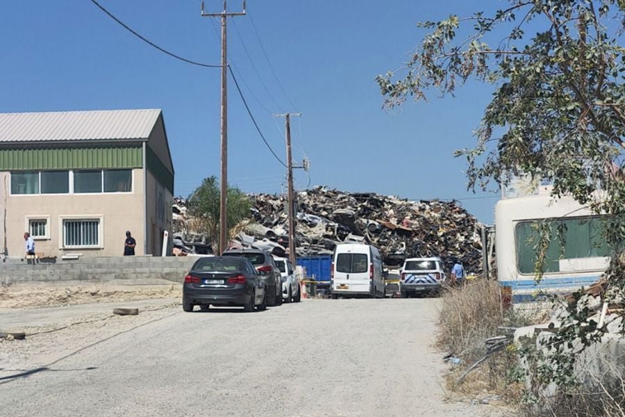 Έκρηξη Αραδίππου:Χωρίς άδεια από το 2014 το εργοστάσιο-Ποινική υπόθεση από ΕΟΑ Έκρηξη Αραδίππου:Χωρίς άδεια από το 2014 το εργοστάσιο-Ποινική υπόθεση από ΕΟΑ