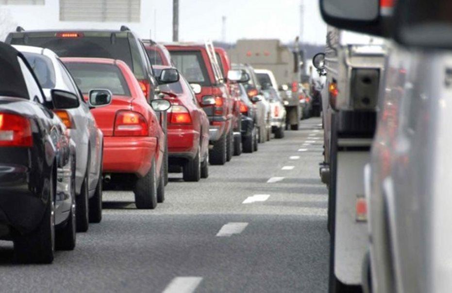 Κυκλοφοριακό χάος στα οδοφράγματα το Σαββατοκύριακο Κυκλοφοριακό χάος στα οδοφράγματα το Σαββατοκύριακο
