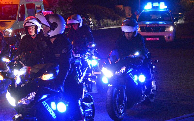 Επεισοδιακή καταδίωξη στην Πάφο: Ρίψη πυροβολισμών – Τράκαρε περιπολικό Επεισοδιακή καταδίωξη στην Πάφο: Ρίψη πυροβολισμών – Τράκαρε περιπολικό