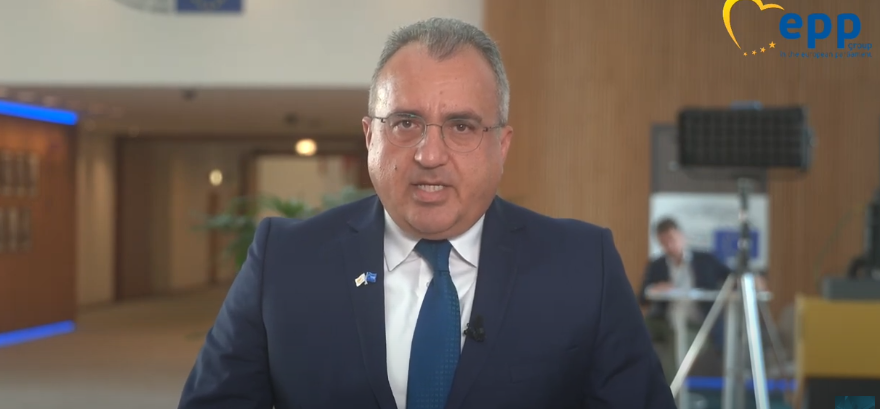 Εγκρίθηκε με 84% η έκθεση Χατζηπαντέλα για τον προϋπολογισμό Υγείας 2026 Εγκρίθηκε με 84% η έκθεση Χατζηπαντέλα για τον προϋπολογισμό Υγείας 2026