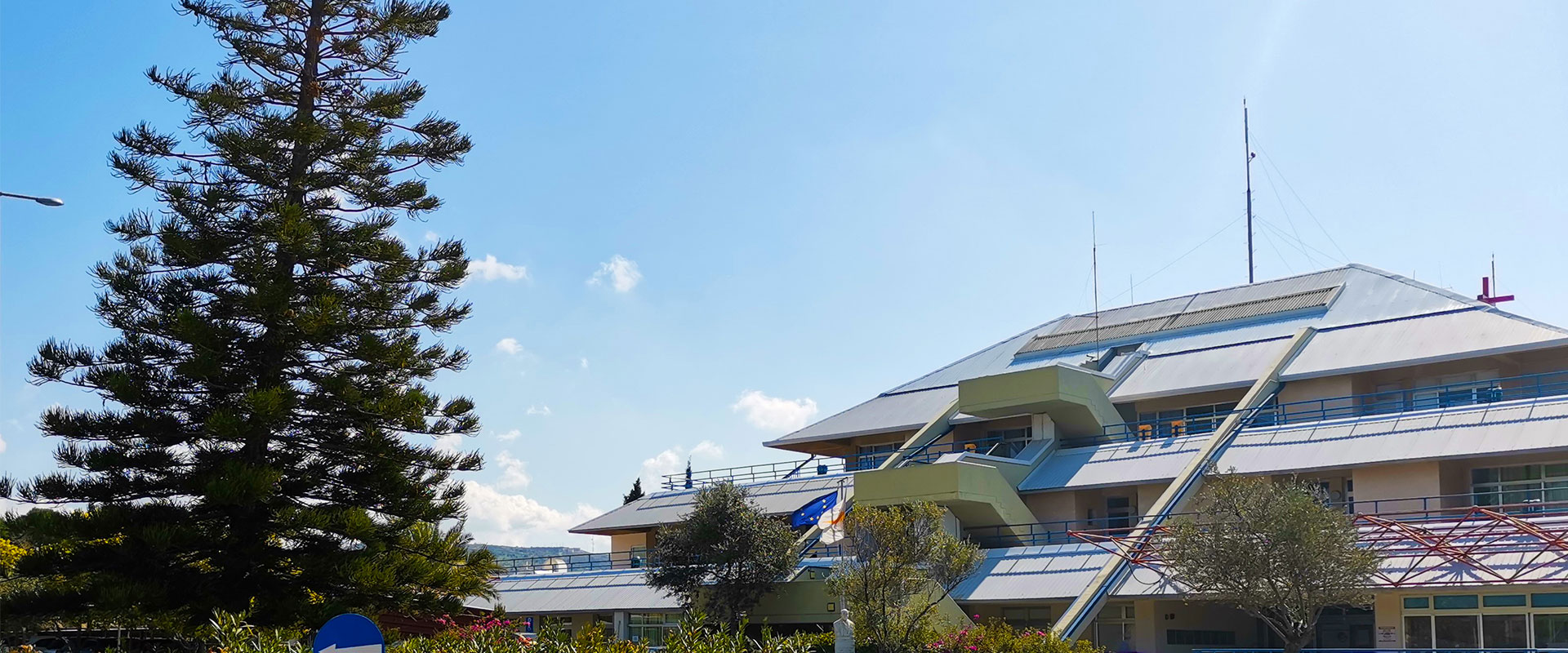 Σοβαρό τροχαίο στην Πάφο: 20χρονη παρέσυρε 17χρονο που διασταύρωνε Σοβαρό τροχαίο στην Πάφο: 20χρονη παρέσυρε 17χρονο που διασταύρωνε