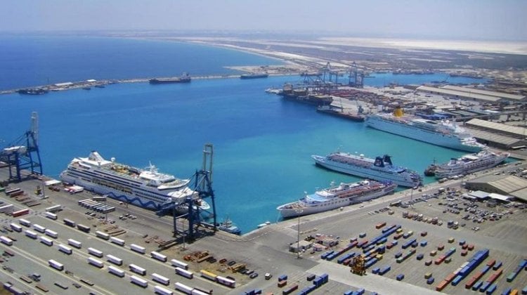 Ρύπανση από πετρελαιοειδή στο Λιμάνι Λάρνακας Ρύπανση από πετρελαιοειδή στο Λιμάνι Λάρνακας