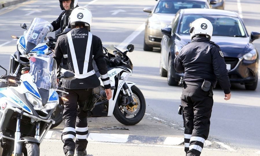Λευκωσία: Καταδίωξη και επίθεση σε αστυνομικούς – Στο χειρουργείο ένα πρόσωπο Λευκωσία: Καταδίωξη και επίθεση σε αστυνομικούς – Στο χειρουργείο ένα πρόσωπο