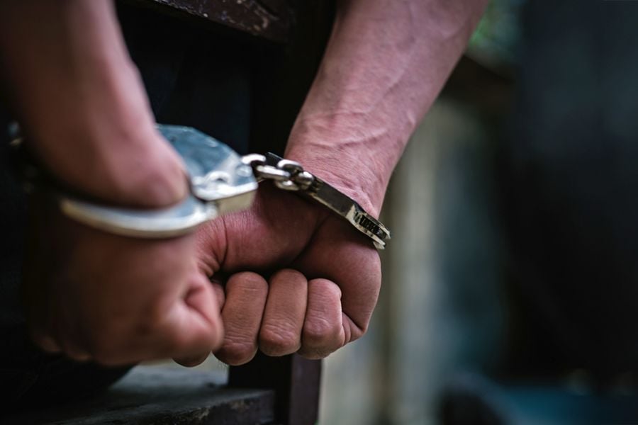Υπό κράτηση ο 32χρονος ύποπτος για τη φωτιά στο κρατικό δάσος Τροόδους Υπό κράτηση ο 32χρονος ύποπτος για τη φωτιά στο κρατικό δάσος Τροόδους