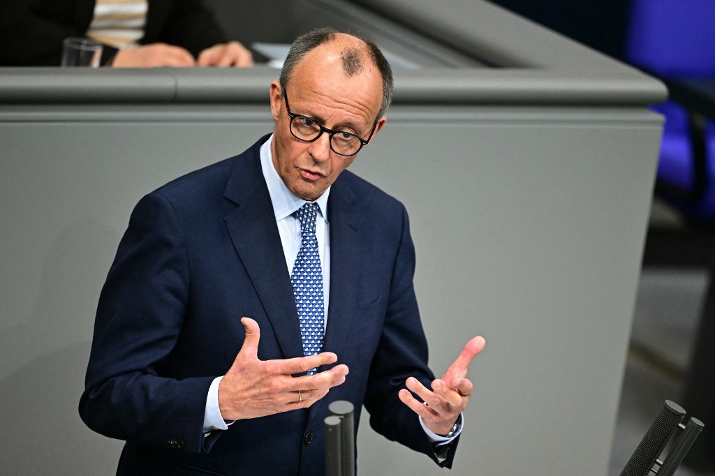 Μερτς: Η Ευρώπη πρέπει να αναπροσαρμόσει τα συμφέροντά της απέναντι στις ΗΠΑ