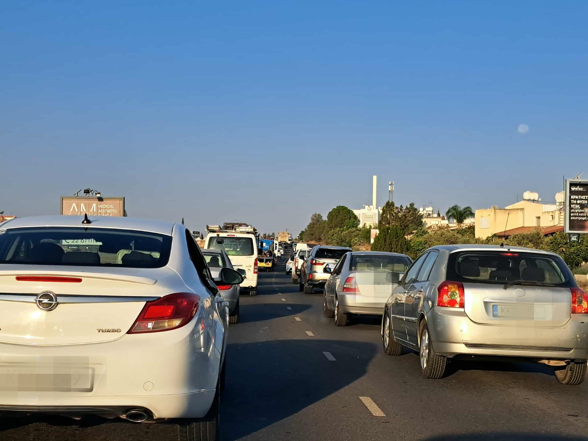 Κυκλοφοριακό «έμφραγμα»: Σημειωτόν τα οχήματα σε δρόμους της Λευκωσίας (pics)